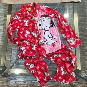 Kid’s Christmas Peanuts Pajama Set